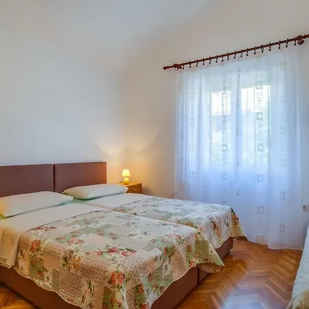 Leonarda, Mali Losinj