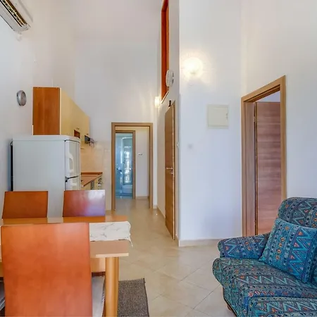 Leonarda, Pensionat Mali Lošinj